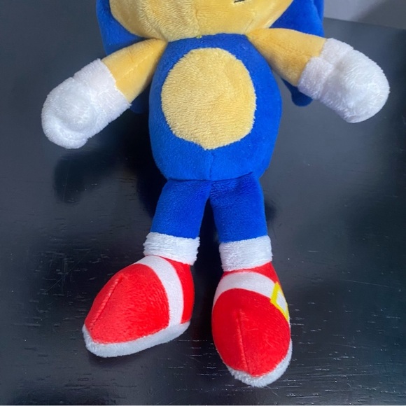 Sega Sonic the Hedgehog  9”Plush Stuffed Animal Toy Blue - Picture 6 of 7